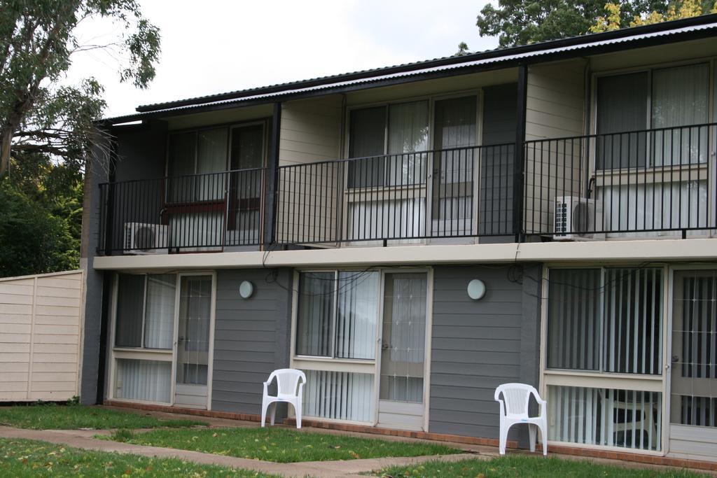Blayney Leumeah Motel 外观 照片
