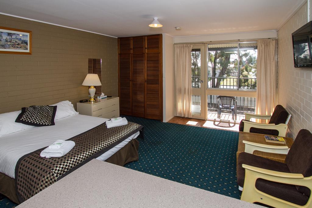Blayney Leumeah Motel 外观 照片